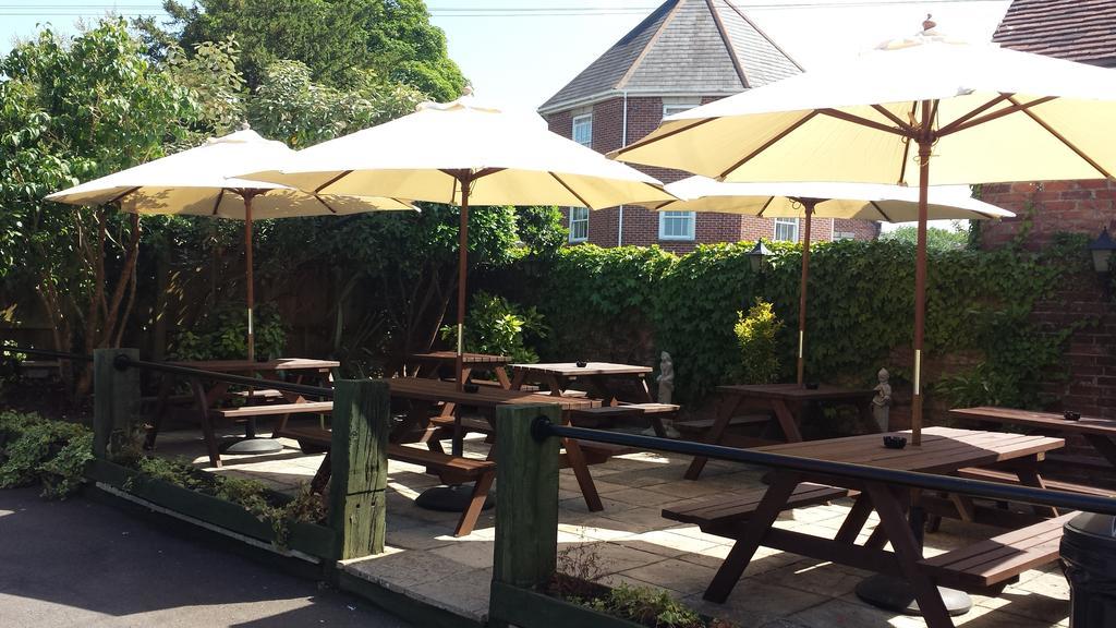 The Ship Inn Fordingbridge Dış mekan fotoğraf